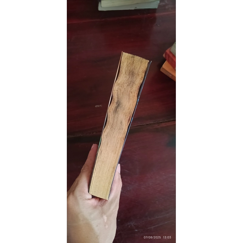 Harry Potter và Phòng Chứa Bí Mật tập 2 bìa lâu đài 499495
