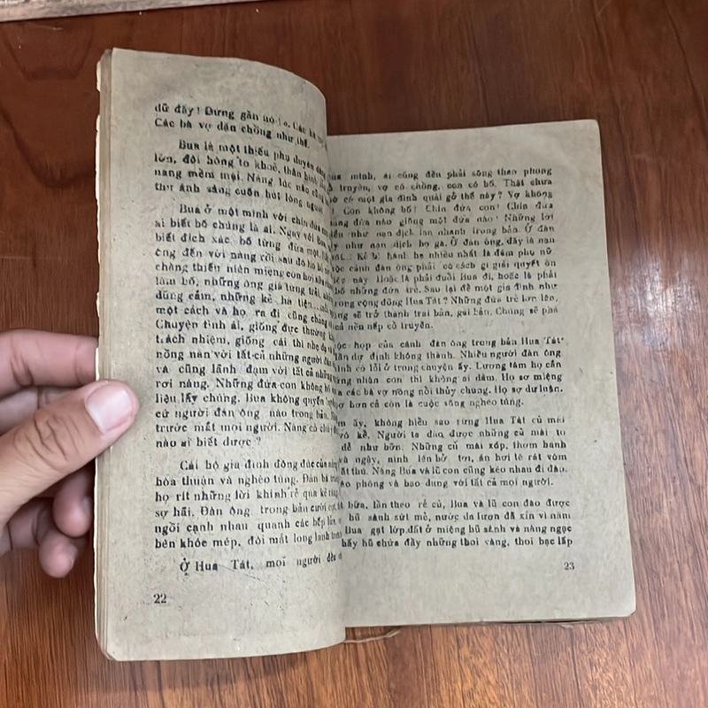 II Sách Sưu Tầm: Tướng Về Hưu - Nguyễn Huy Thiệp - 1988 424755