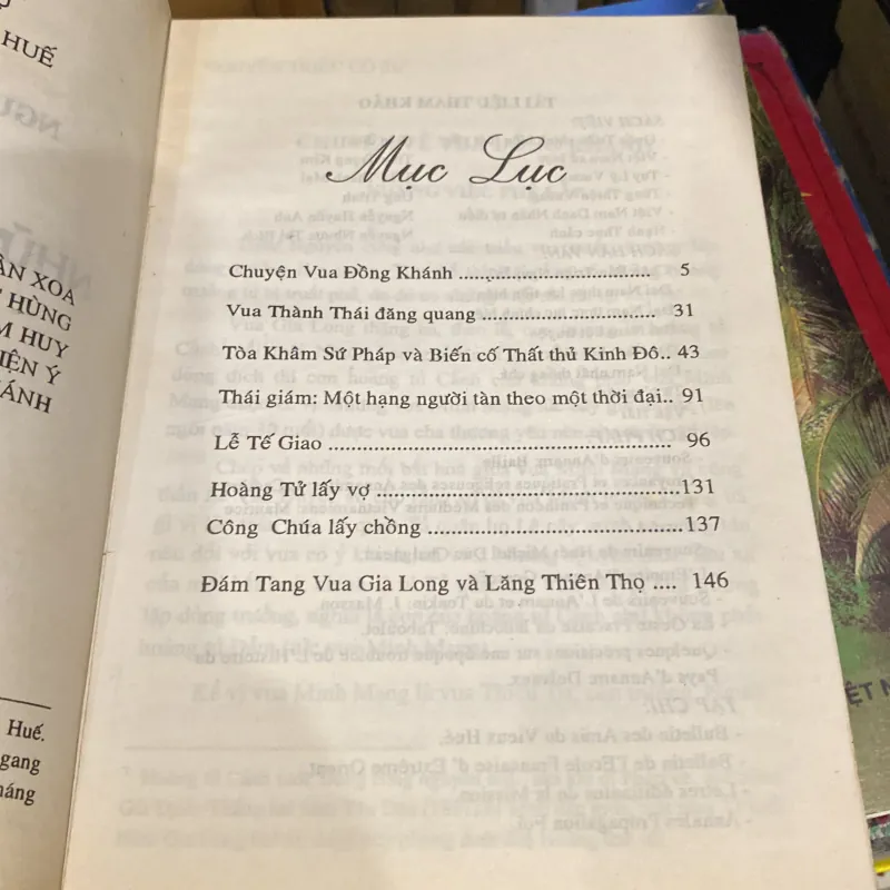 NGUYỄN TRIỀU CỐ SỰ - NHỮNG CHUYỆN XƯA XỨ HUẾ (XB 1996) 760248