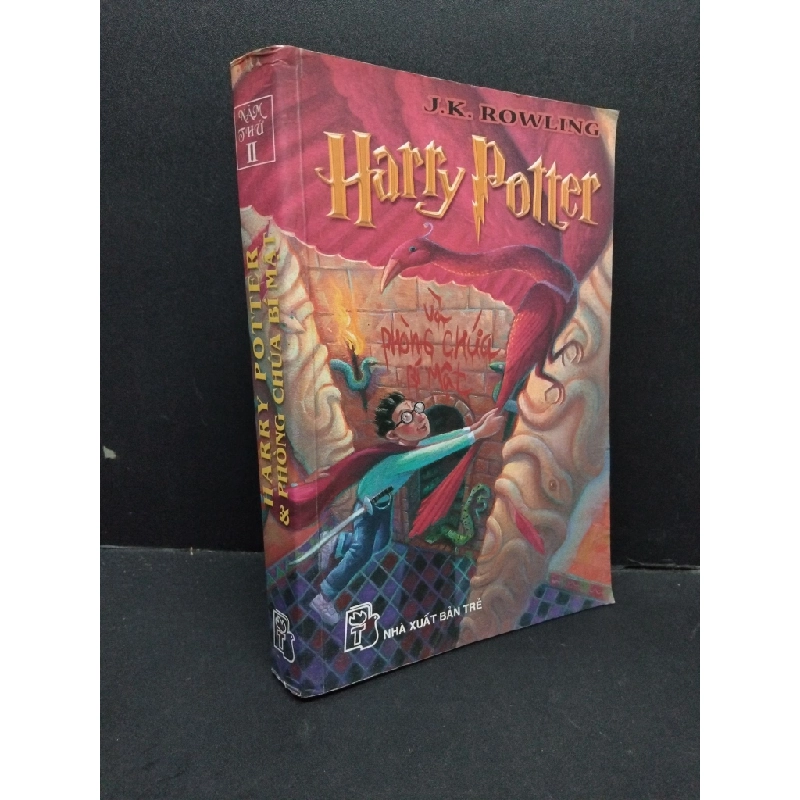 Harry Potter và phòng chứa bí mật mới 70% bẩn bìa, ố vàng, tróc bìa nhẹ, có chữ viết ít 2005 HCM2410 J.K.Rowling VĂN HỌC 307744