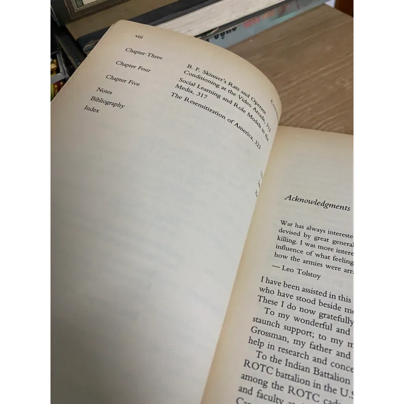 Sách cũ: On Killing - Lt. Col. Dave Grossman 971604