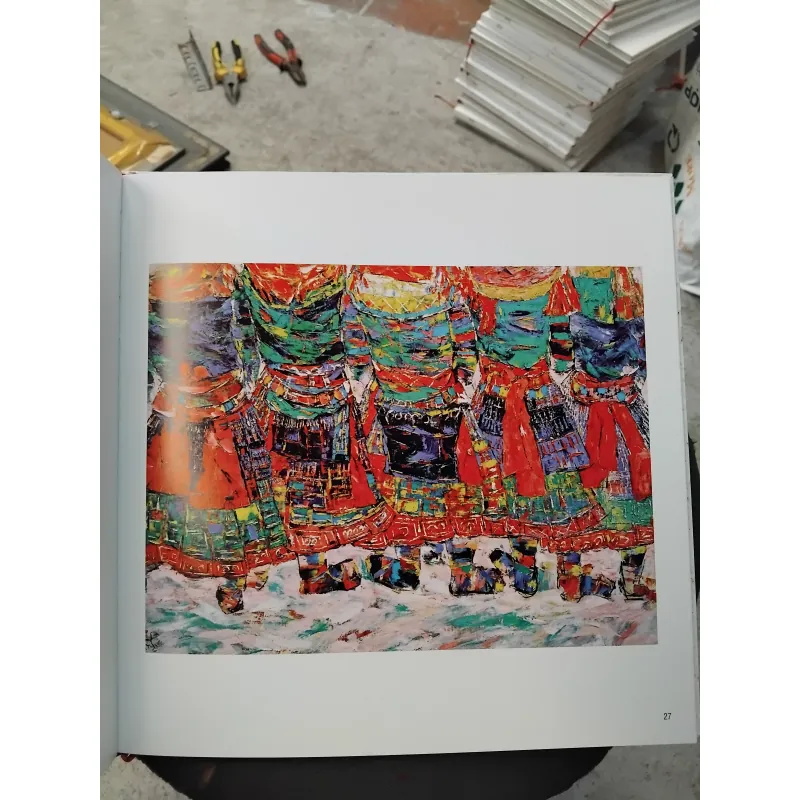 Thổ cẩm khác vựng tập hội họa của Đoàn Xuân Tặng  1006126