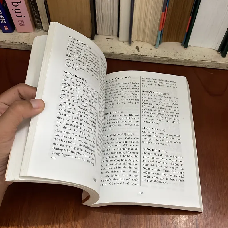 II Sách Phật Giáo: Từ Điển Thuật Ngữ Đạo Giáo - Tấn Tài, Phước Đức - 2006 573452