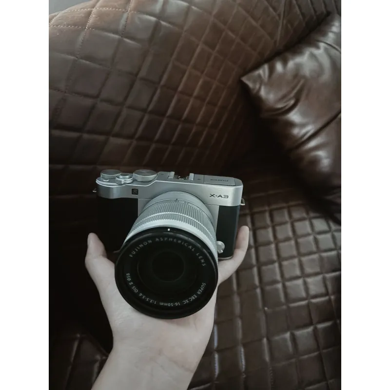 Máy Ảnh Mirrorless Fujifilm X-A3 màu bạc Kèm Lens 16-50mm 931988