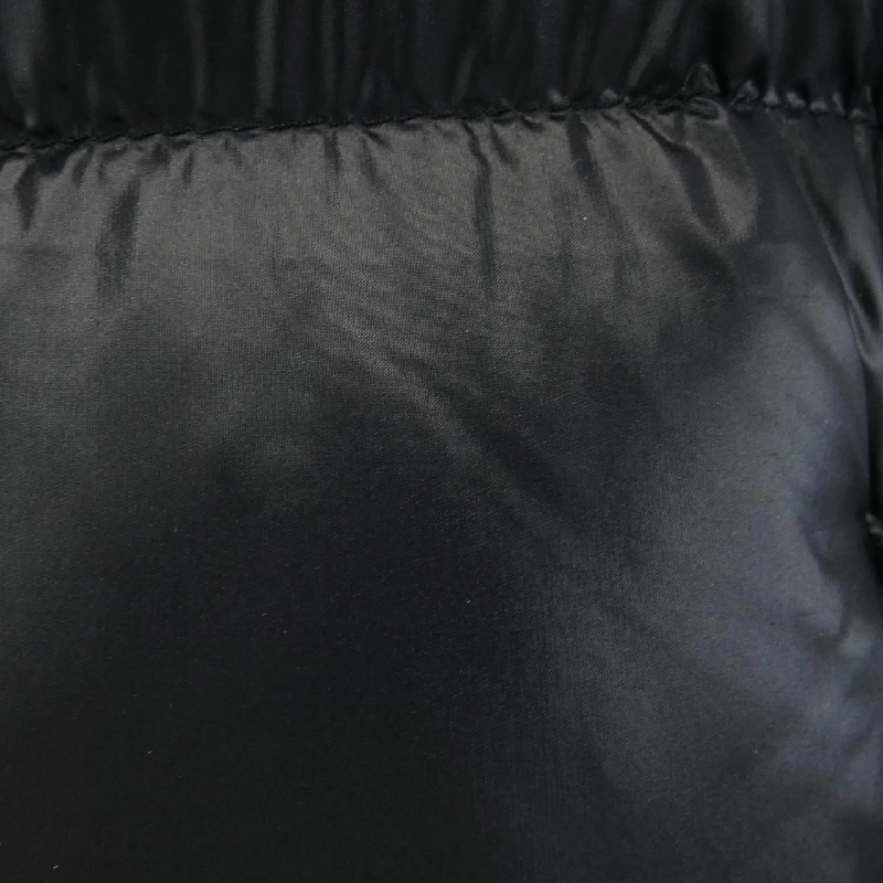 Áo khoác lông vũ MONCLER 639991