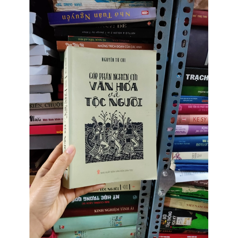 Góp phần nghiên cứu văn hoá và tộc người  460430