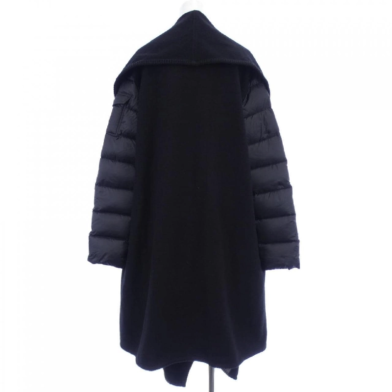 Áo khoác lông vũ MONCLER 636781