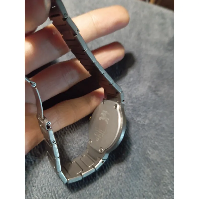 Đồng hồ BURBERY hàng hiệu chuẩn AU, demi vàng 14k, toàn thân titanium 754917