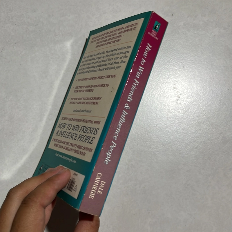 How to Win Friends & Influence People - Dale Carnegie 531974