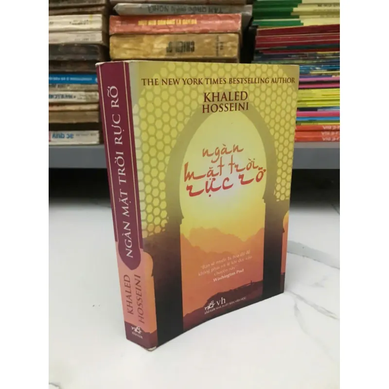 Ngàn Mặt Trời Rực Rỡ (A Thousand Splendid Suns)	Khaled Hosseini 599095