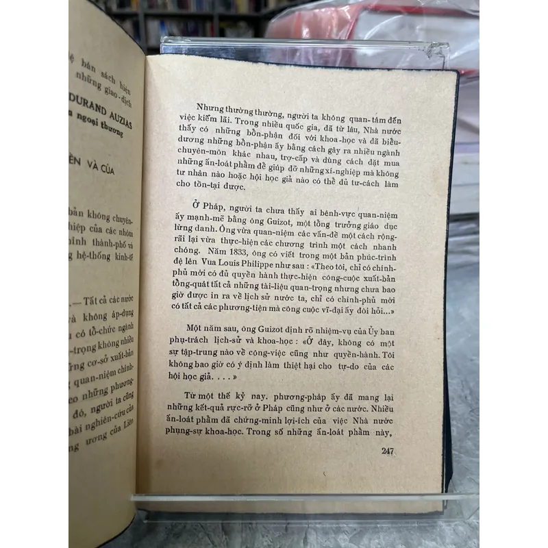 QUYỂN SÁCH NGHỀ XUẤT BẢN VÀ NGHỀ BÁN SÁCH - LÊ THÁI BẰNG 714991