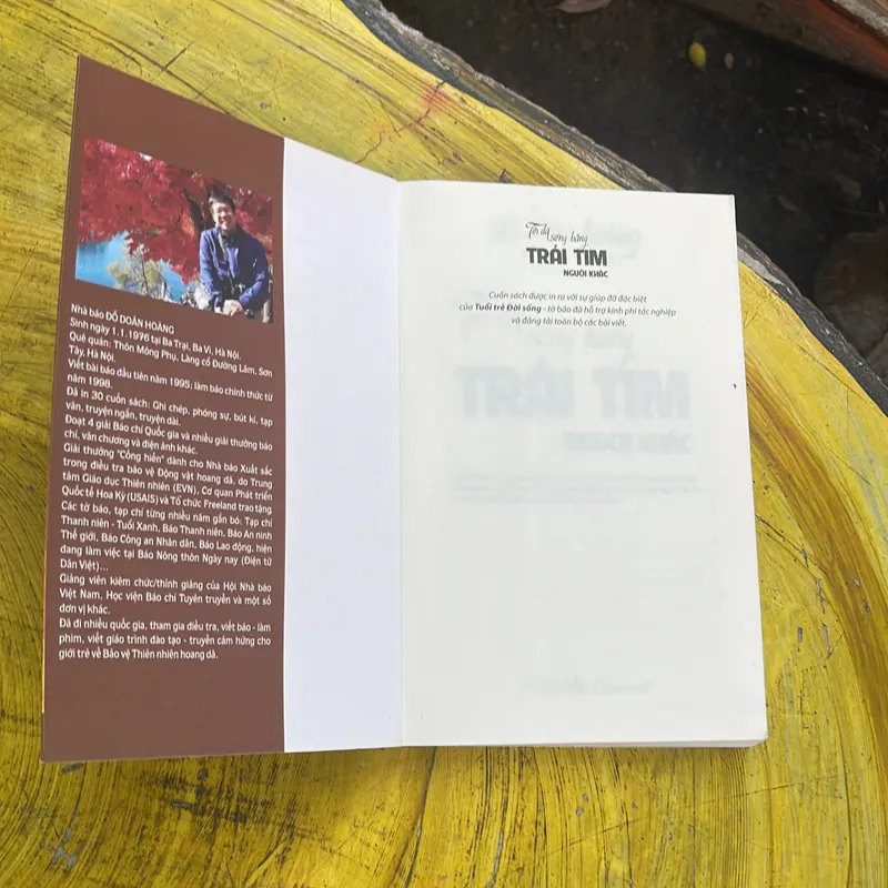 COMBO ĐỖ DOÃN HOÀNG: ĐI QUA MIỀN HOA LỆ ( full 2 tập ) & TÔI ĐÃ SỐNG BẰNG TRÁI TIM NGƯỜI K 738032