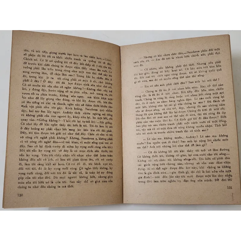 Tiểu thuyết SỐNG MÀ NHỚ LẤY
-
Giải Quốc gia Liên Xô năm 1977- Tác giả: Valentin Rasputin 706244
