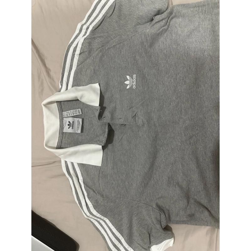 Polo adidas mới chỉ mặc 1 lần  323006