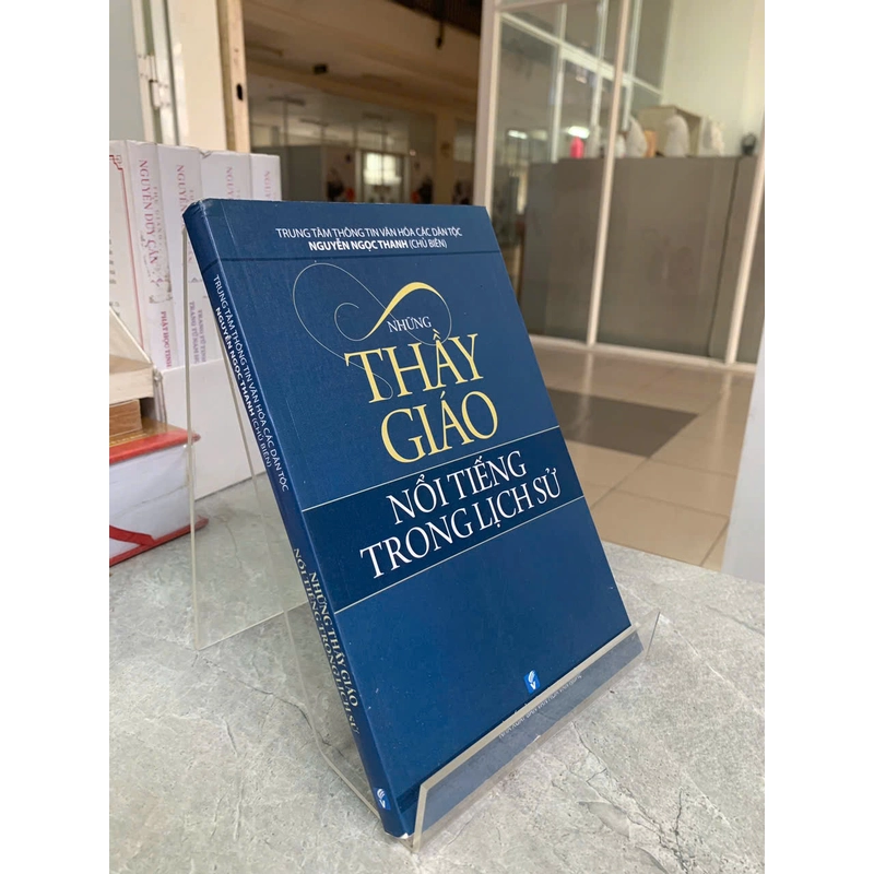 NHỮNG THẦY GIÁO NỔI TIẾNG TRONG LỊCH SỬ 530187