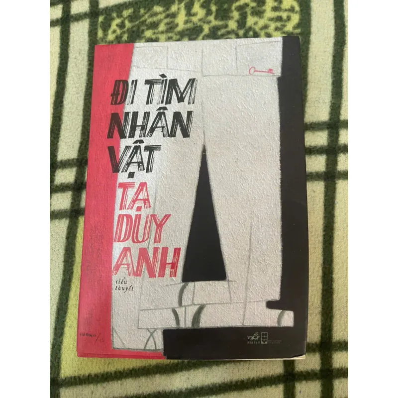 Đi Tìm Nhân Vật Tạ Duy Anh New 70% (ố ẩm cong) (Hoi) 66019
