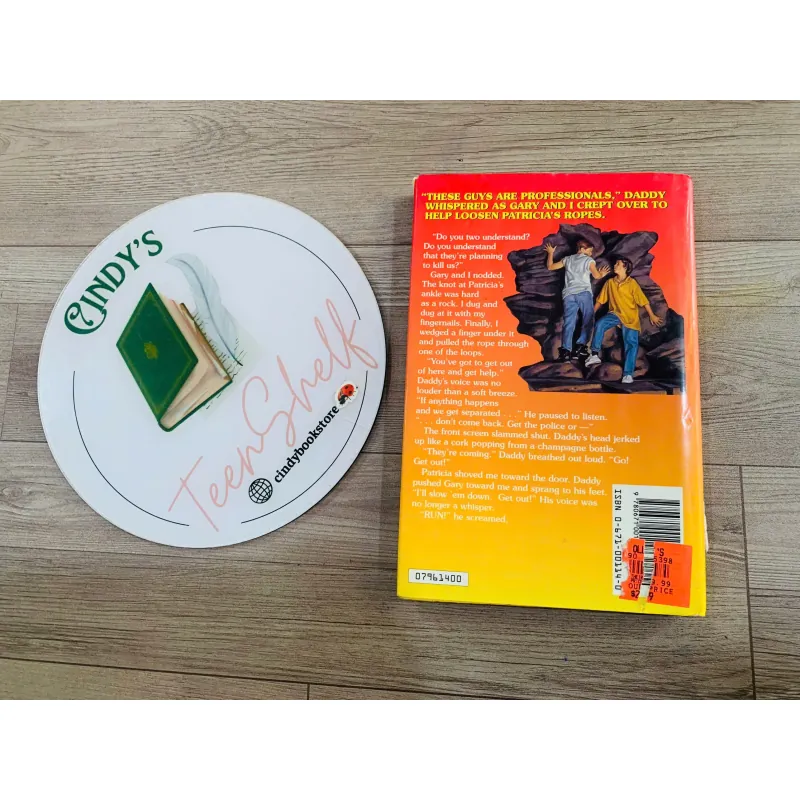 [Sách 2hand từ US] Like new 90% - Journey into Terror - Bill Wallace 999647