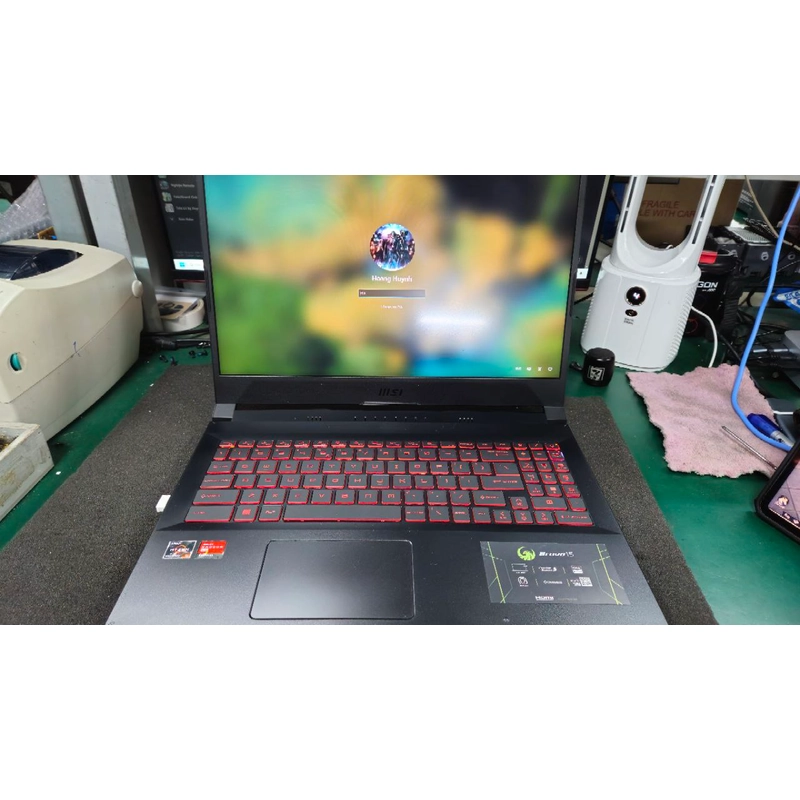 LAPTOP MSI BRAVO 15 B5DD-060VN 219567