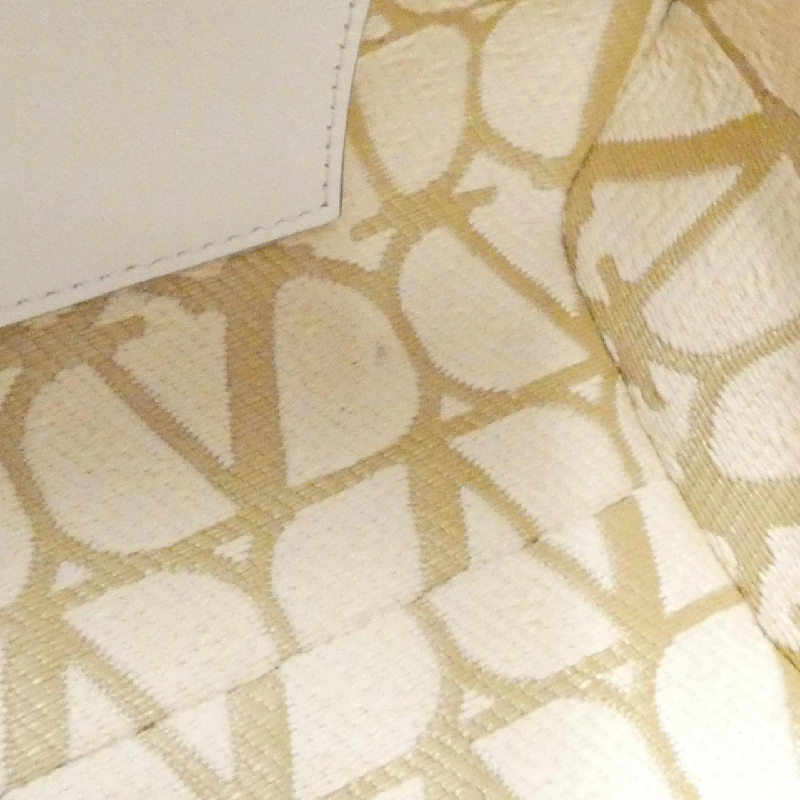 Túi xách Valentino Garavani 4W2B0M55AFR - Hàng hiệu Authentic 805139