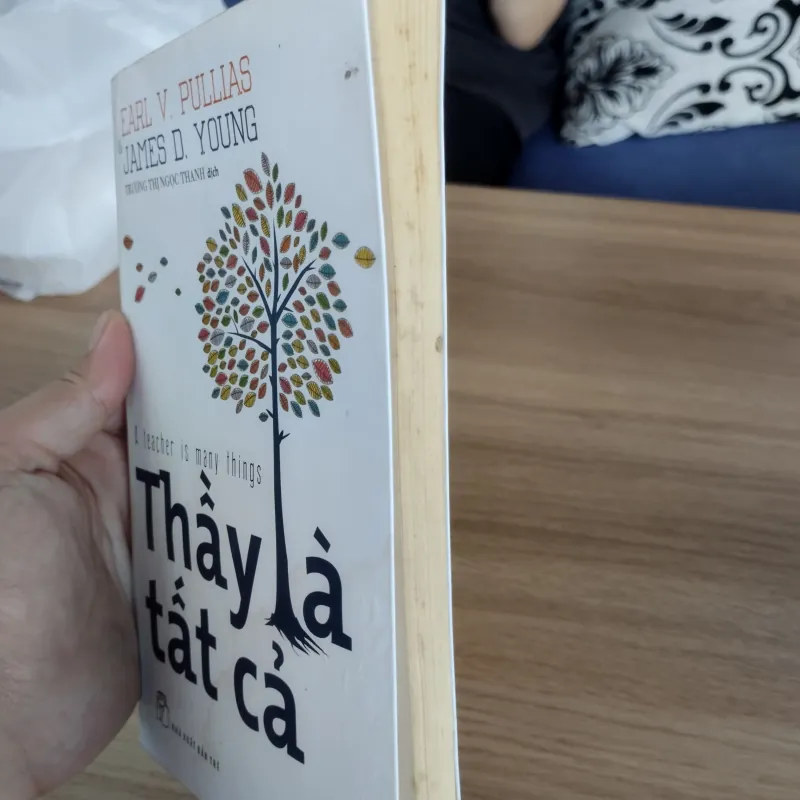 sách "Thầy là tất cả" của tác giả Earl V. Pullias và James D. You 997142