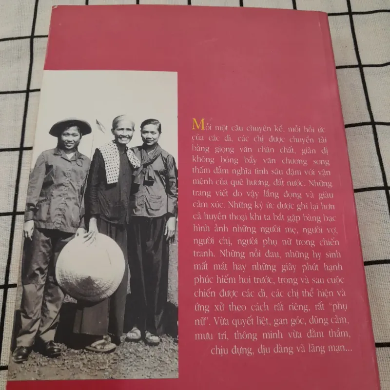 KÝ ỨC NHƯ HUYỀN THOẠI tập 2. Trung ương Hội Liên Hiệp Phụ Nữ. Năm 2006 576461