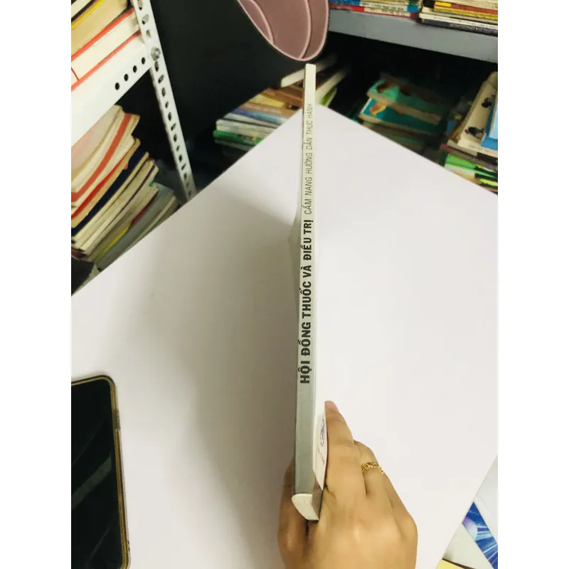 HỘI ĐỒNG THUỐC VÀ ĐIỀU TRỊ CẨM NANG HƯỚNG DẪN THỰC HÀNH  697876