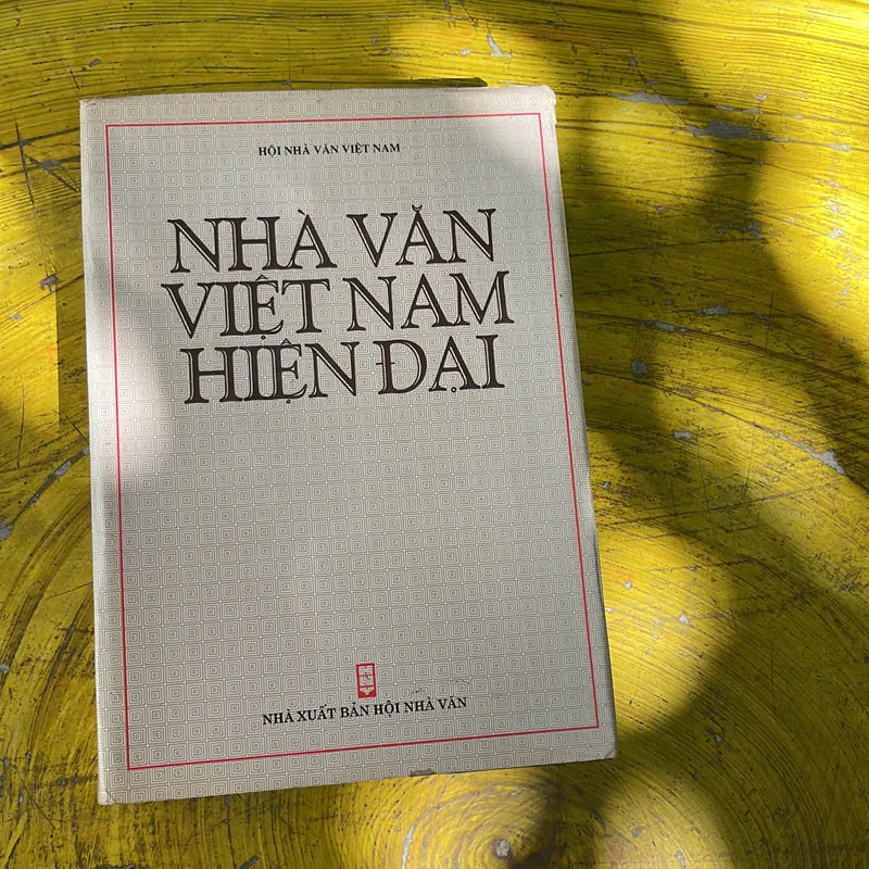 NHÀ VĂN VIỆT NAM HIỆN ĐẠI BÌA CỨNG - HỘI NHÀ VĂN VIỆT NAM(1) 735852