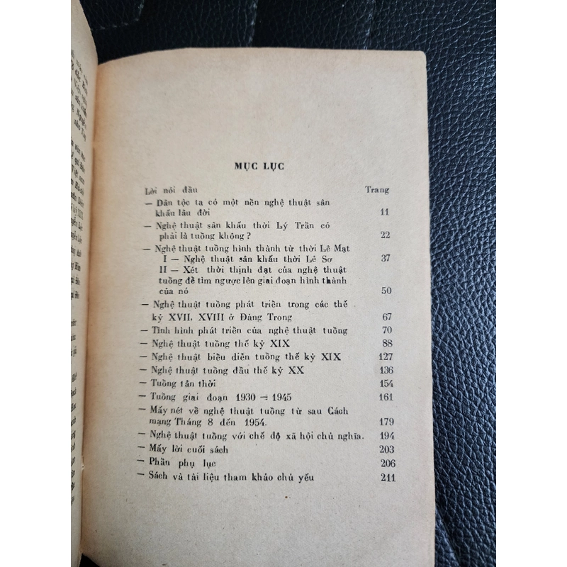 Sơ khảo lịch sử nghệ thuật tuồng | Hoàng Châu Ký | 1973 475568