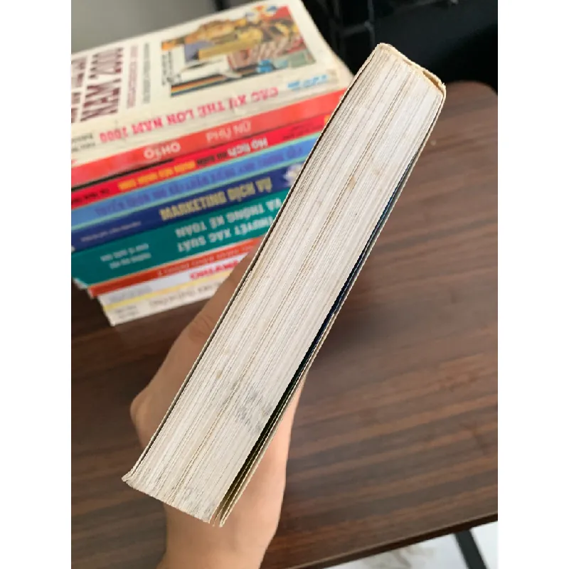 Gần Như Vậy Xa Đến Thế – (dịch) 530046