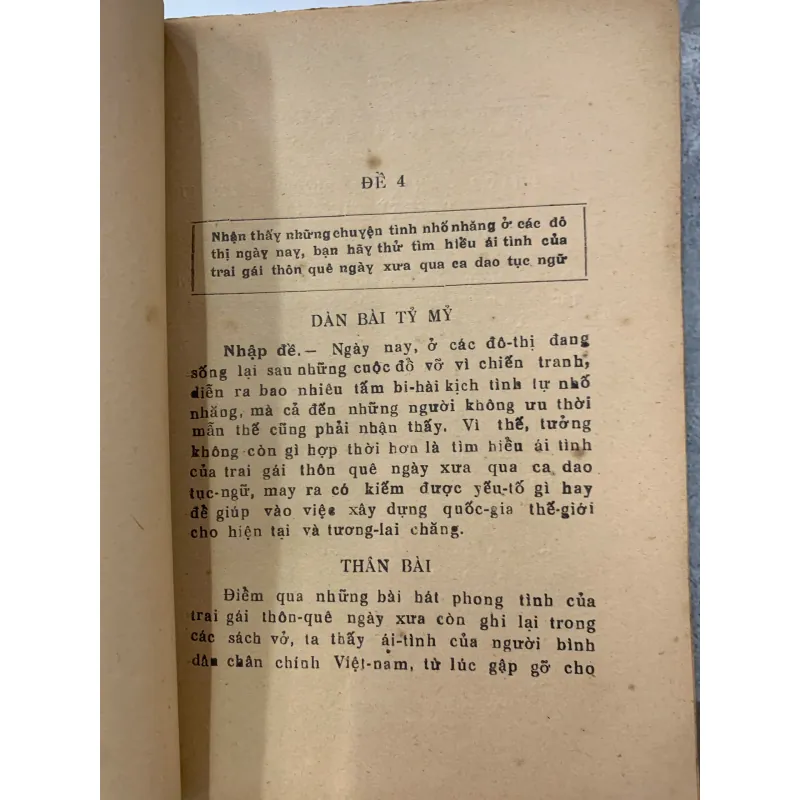 NGHỊ LUẬN VĂN CHƯƠNG - PHẠM VIỆT TUYỀN 934387