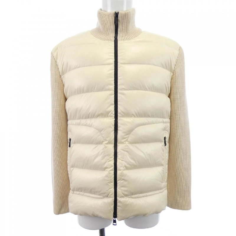 Áo khoác lông vũ MONCLER - Hàng hiệu Authentic 898026