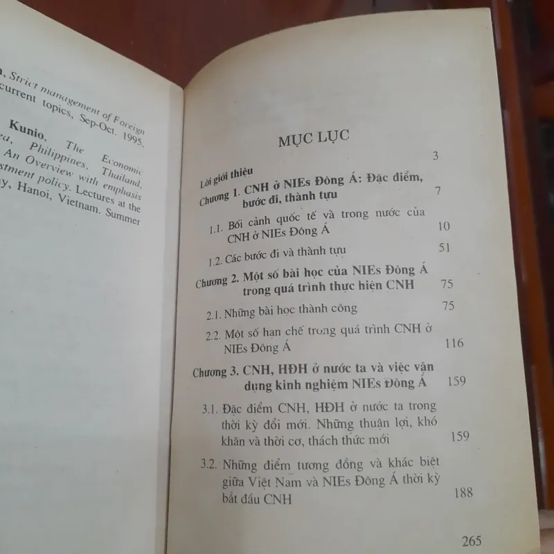 CÔNG NGHIỆP HÓA Ở NIEs ĐÔNG Á và bài học kinh nghiệm đối với Việt Nam 705158