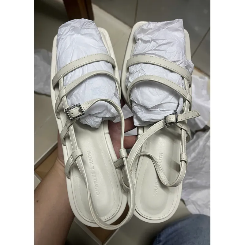 Giày Charles & Keith 592029
