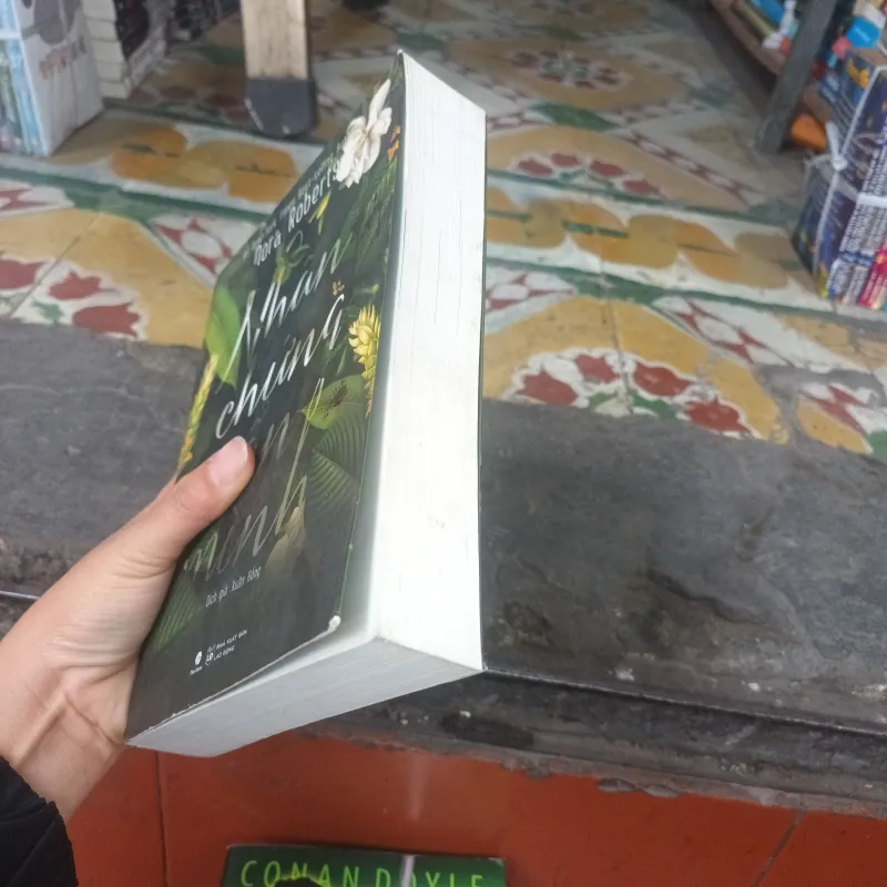 Nhân Chứng Ẩn Mình- Nora Roberts 755605