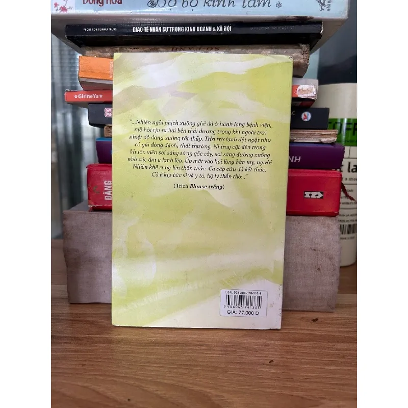 Blouse trắng- Trần Thuý Lành 702186