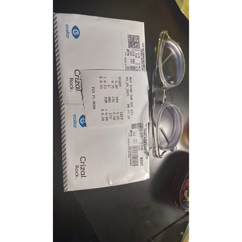 Kính mắt essilor crizal rock 1.6 chính hãng ( Mắt kính Tâm Đức) + chưa qua sử dụng 551905