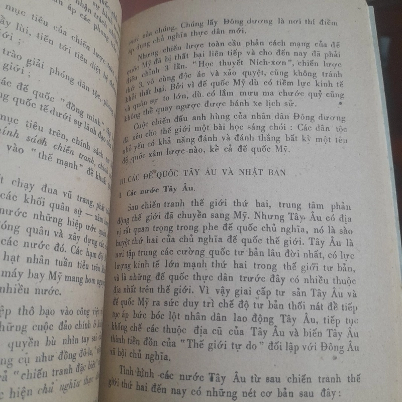 LỊCH SỬ LỚP 11 PHỔ THÔNG, tập II (in năm 1976) 519392