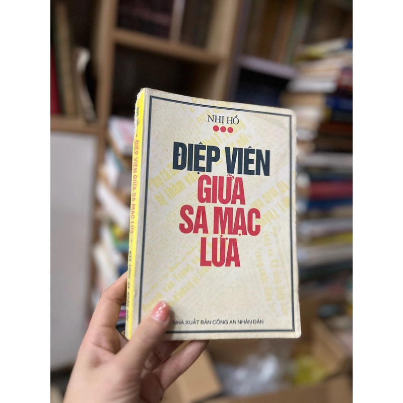 Điệp viên giữa Sa Mạc Lửa  392151