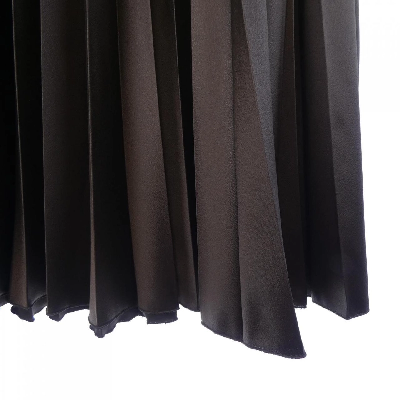 MOGA Skirt - Hàng hiệu Authentic 809534