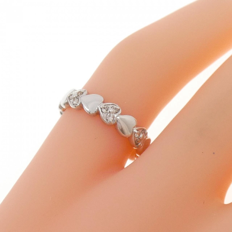 Nhẫn kim cương hình trái tim K18WG 0.06CT 667295