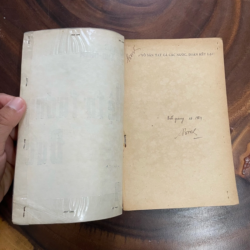 II Tựa sách: Hệ Tư Tưởng Đức - C.Mác Ph.Ăng-Ghen - 1984 446104