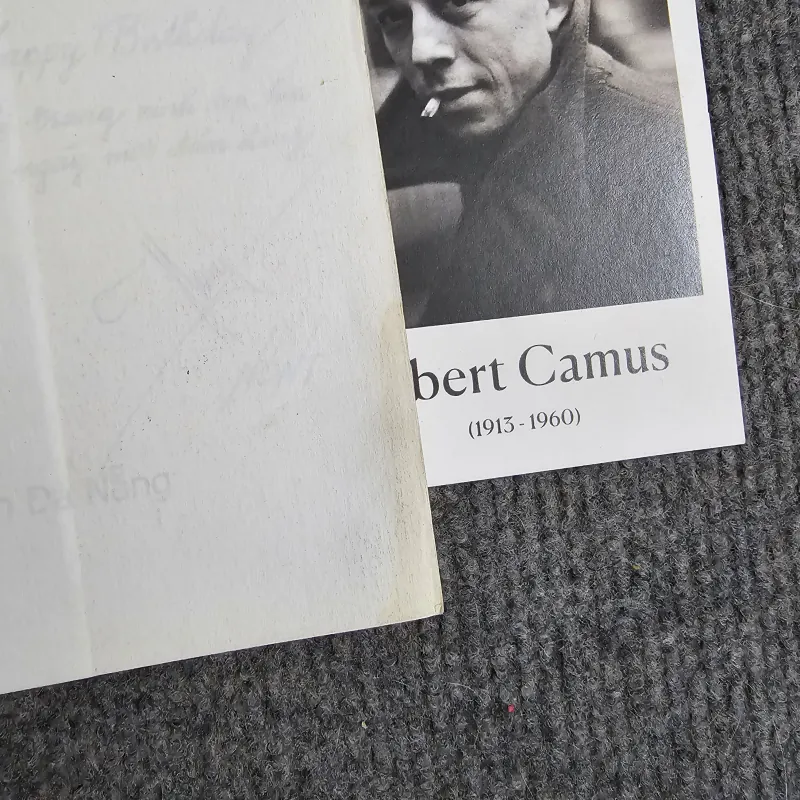 Paris 11 tháng 8 - thuận 991026