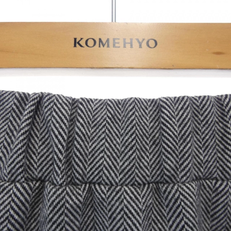 Max Mara weekend váy 653387