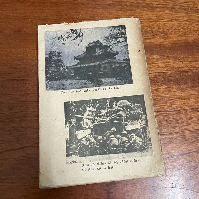 II Sách Lịch Sử: Huế _ Xuân 68 - Thành Uỷ Huế - 1988 475549