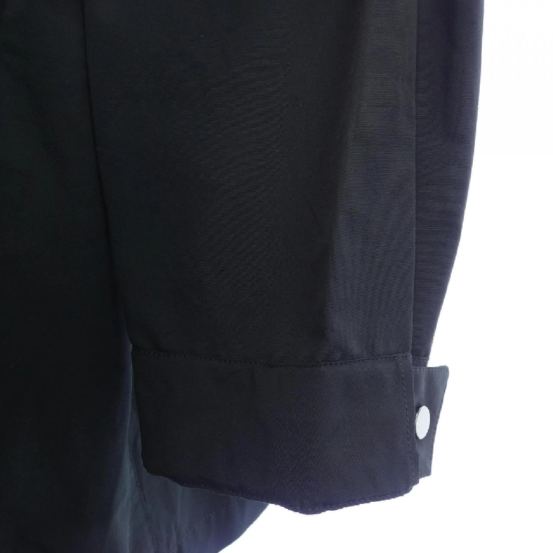 Áo khoác conte - Hàng hiệu Authentic 817426