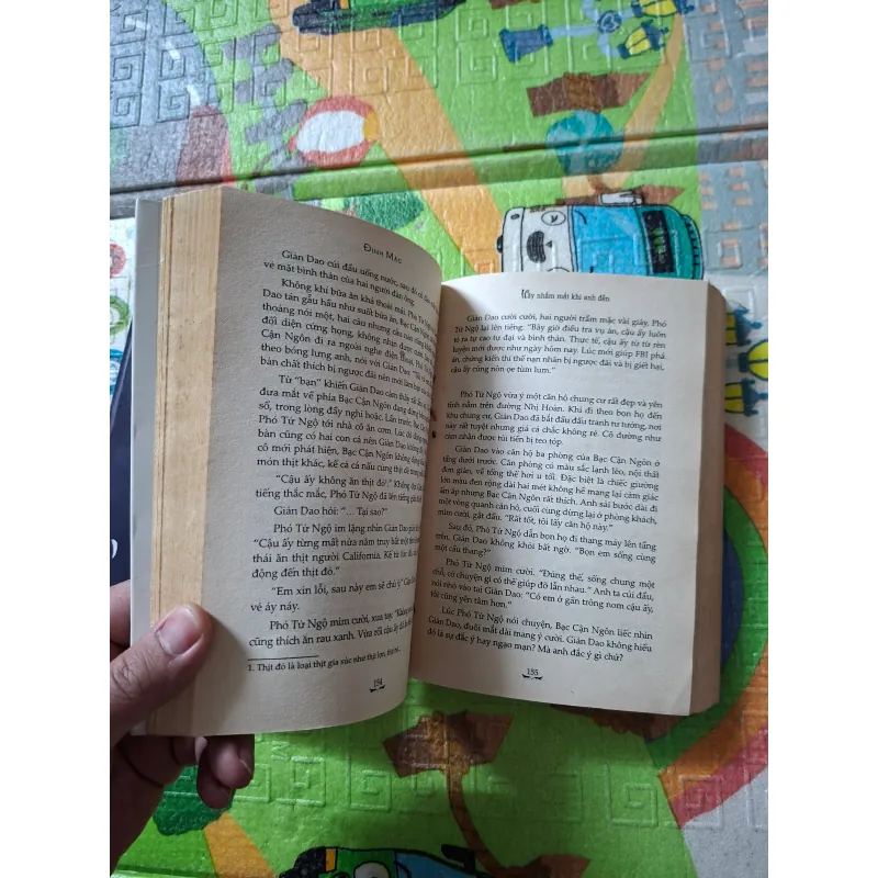 Hãy nhắm mắt khi anh đến (bộ 2 tập)  927641