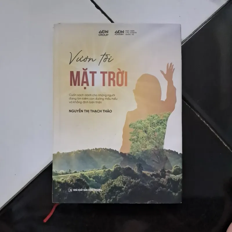 Vươn tới mặt trời 1021555