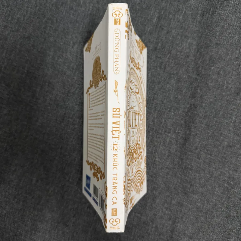 Sử Việt: 12 khúc tráng ca - Dũng Phan 1023258