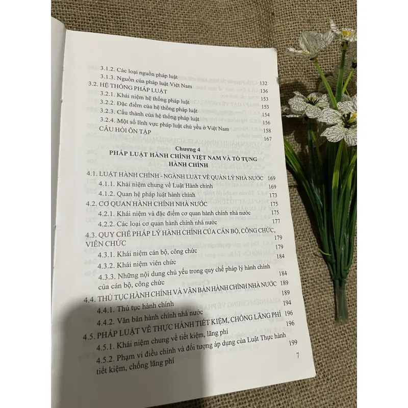 Giáo trình ĐẠI CƯƠNG VẺG NHÀ NƯỚC VÀ PHÁP LUẬT , khổ lớn, gần 600 trang  797707