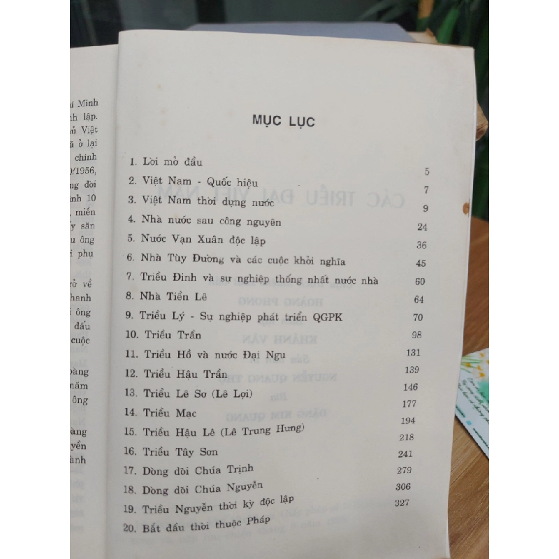Các Triều Đại Việt Nam – Quỳnh Cư, Đỗ Đức Hùng 551196